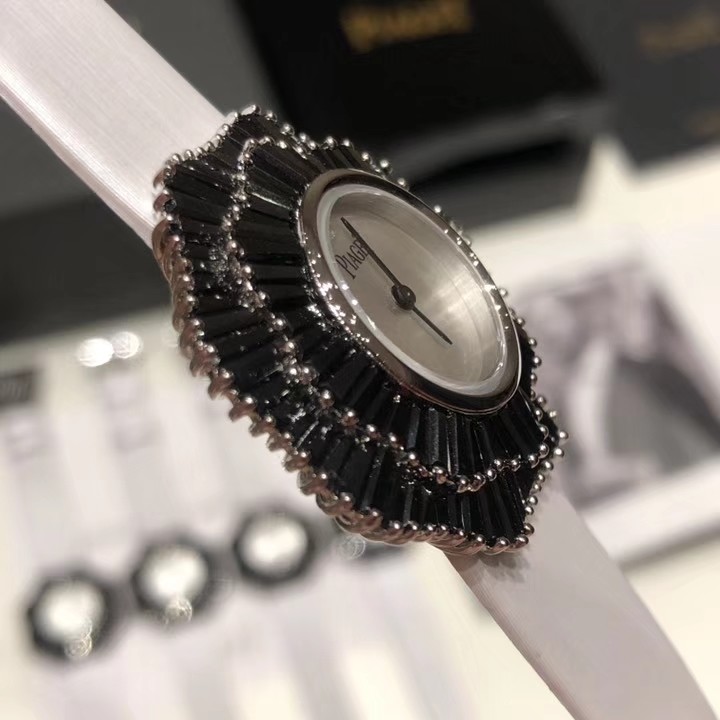 伯爵G0A36155 非凡珍品系列女表高仿表表 第13张