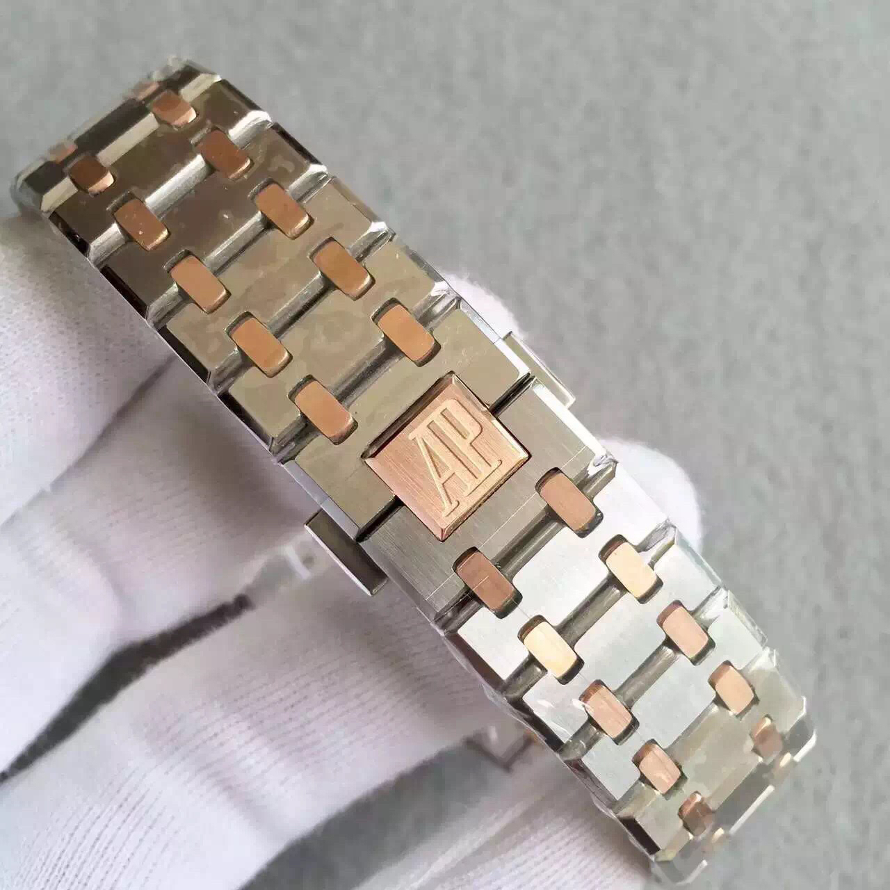 爱彼皇家橡树15400价格高仿表 JF厂爱彼皇家橡树15400SR.OO.1220SR.01 V2 第7张